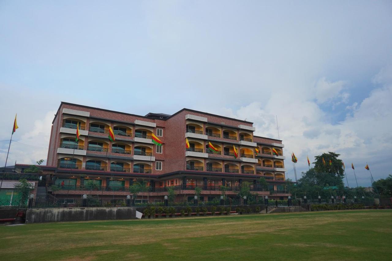 Mayfair Purnea Purnia 外观 照片